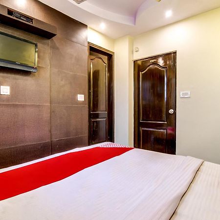 Spot Inn Hostel Нью-Делі Екстер'єр фото