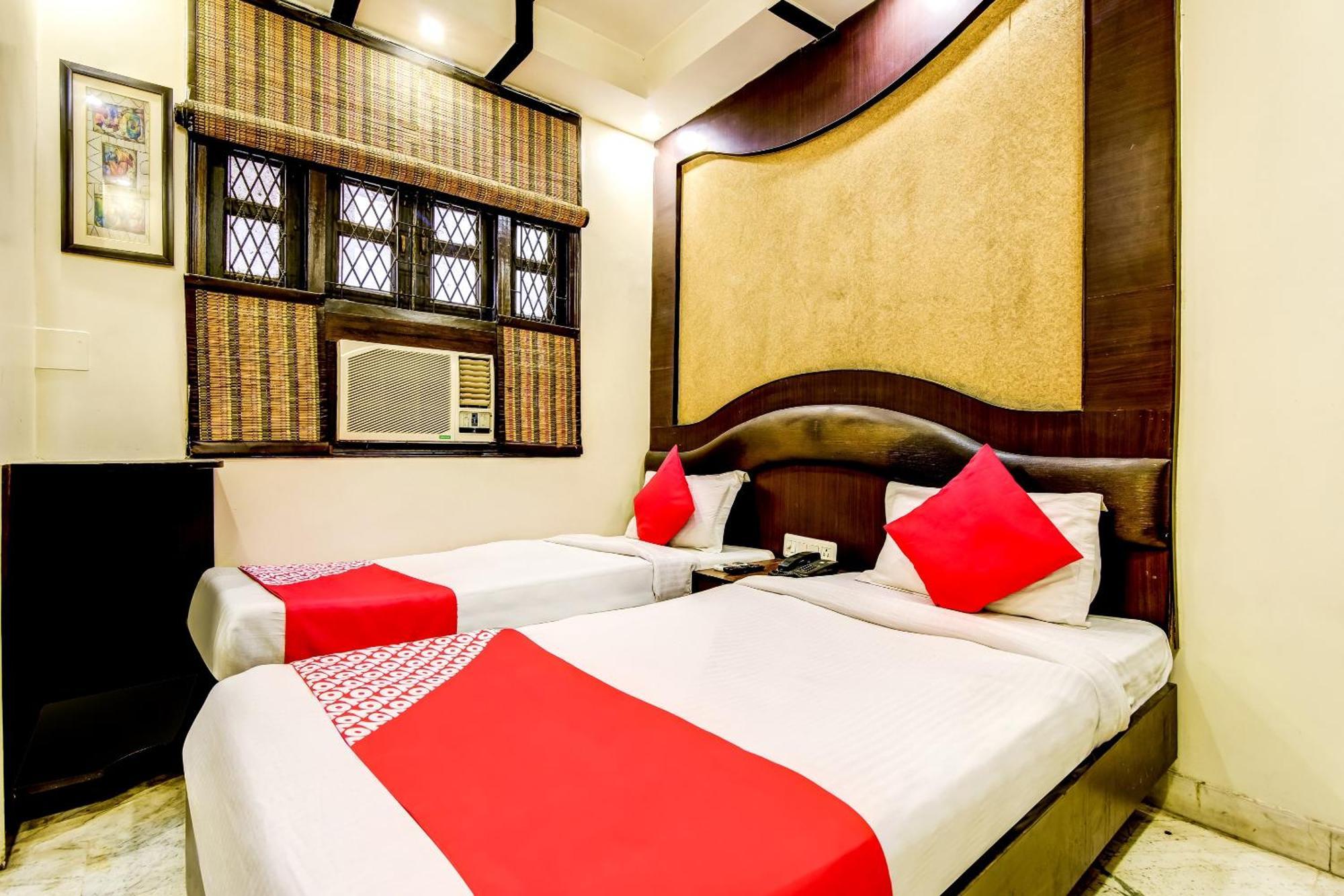 Spot Inn Hostel Нью-Делі Екстер'єр фото